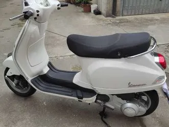 vespa lx 125 bianco