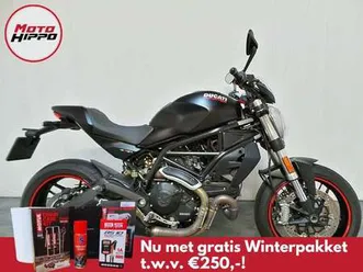 ducati monster 797 + zwart