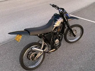 yamaha-dt-lcd-50-cumeeira