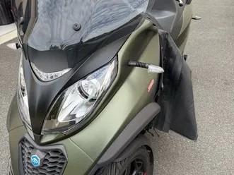 scooter piaggio mp3 350