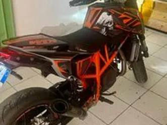 ktm duke 690