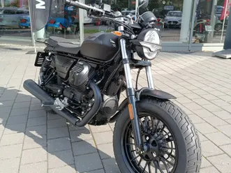 moto guzzi v9 bobber nero essenziale (poslední kus)