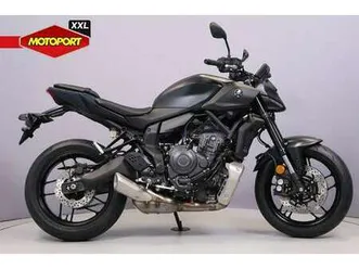 yamaha mt-07 zwart