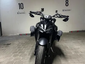 ducati streetfighter v2