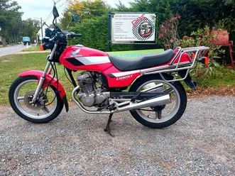 ② à vendre cb125 twin deluxe 1988 20,000km