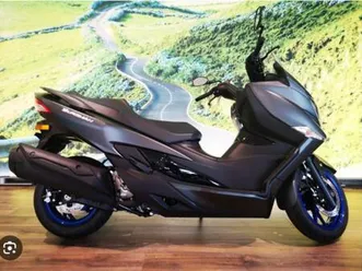 ② nouveau suzuki burgman 400