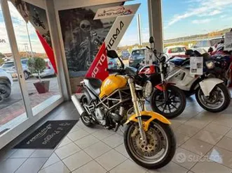 ducati monster 750
