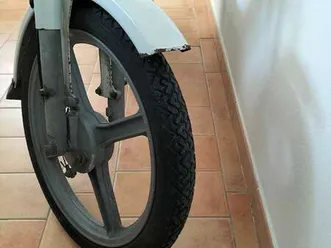 piaggio bravo bianco