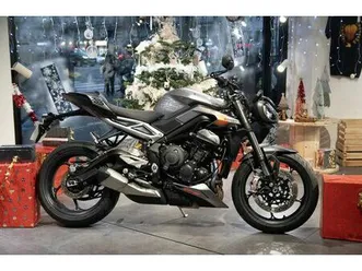 triumph street triple 765 rs 2024 765 cm3 | moto roadster | 7 798 km | gris | 75017 paris 17