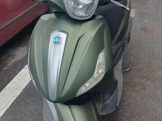 piaggio beverly 300 s verde