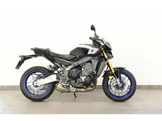yamaha mt-09 sp - demokampanj! extra tillbehör! (heu57d) - bytbil.com ◊