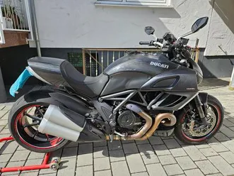 ducati diavel carbon