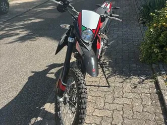 aprilla rx 125 – erst 3.600 km – gepflegt & top zustand