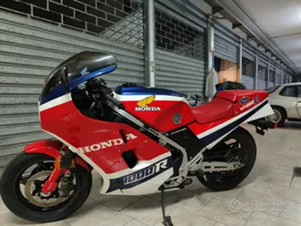 honda vf 1000 r