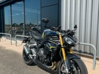 triumph speed triple 1200 rs 2025 1160 cm3 | moto roadster | 1 630 km | gris | 01500 ambutrix