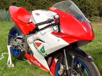 125 aprilia rs piste