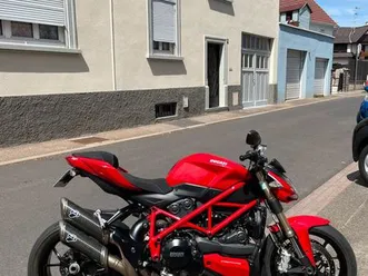 ducati streetfighter 848