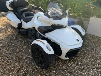 can am spyder