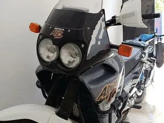 ② africtwin750 honda a vendre urgent cause départ à l'pays-bas