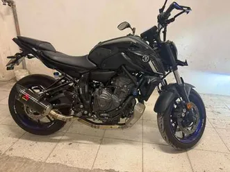 yamaha mt-07 nero