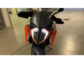 vendo ktm 1290 super duke gt (2022 - 25) usata a jesi (codice 9841141) - moto.it