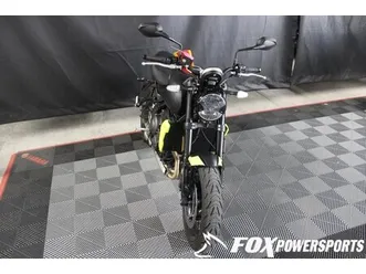 2024 triumph trident 660 sapphire black