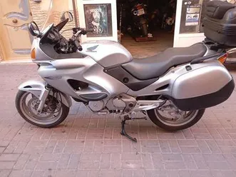 honda - honda nt650v deauville 2004