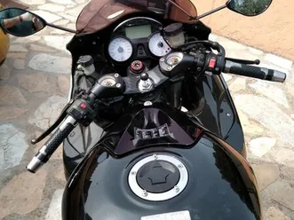 vends moto kawasaki 1400zzr