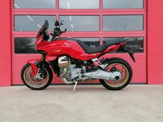 ② moto guzzi v100 mandello