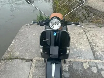 ② vespa px 125