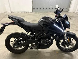 voge r125 condizioni quasi nuove, tenuta molto bene. nero