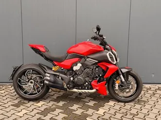 ducati diavel v4