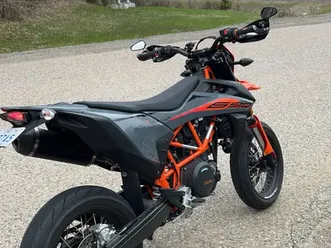 2021 ktm 690 smc r