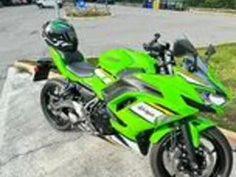 kawasaki ninja 650 anno 2025 (come nuova)