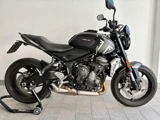 triumph trident 660 nero