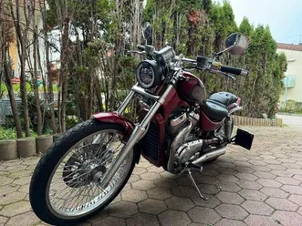 suzuki intruder vs800