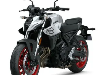 szuzuki gsx-8s 221km garantie bis 12.28