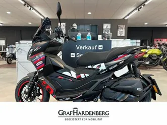 aprilia sr gt 200 replica