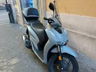 sh 125 grigio finanza