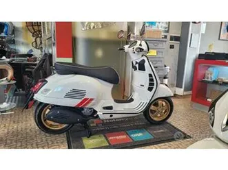 vespa gts 300 hpe racing sixties