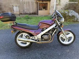 honda 650 ntv bon état