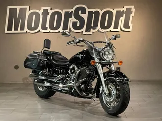 yamaha xvs1100 dragstar • 2005