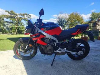 aprilia tuono rosso
