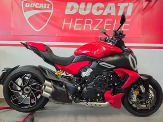 ② diavel v4 btw moto