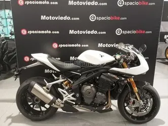 triumph - speed triple