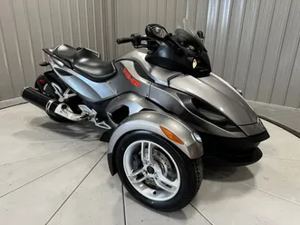 2011 can-am spyder rs