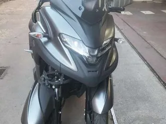 yamaha tricity 300 grigio