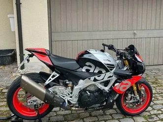 aprilia tuono v4 factory