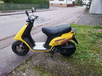 piaggio tph 125