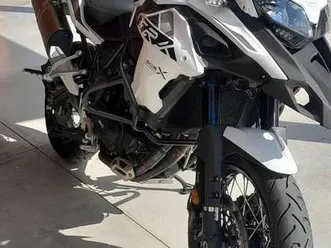 benelli trk 502 bianco